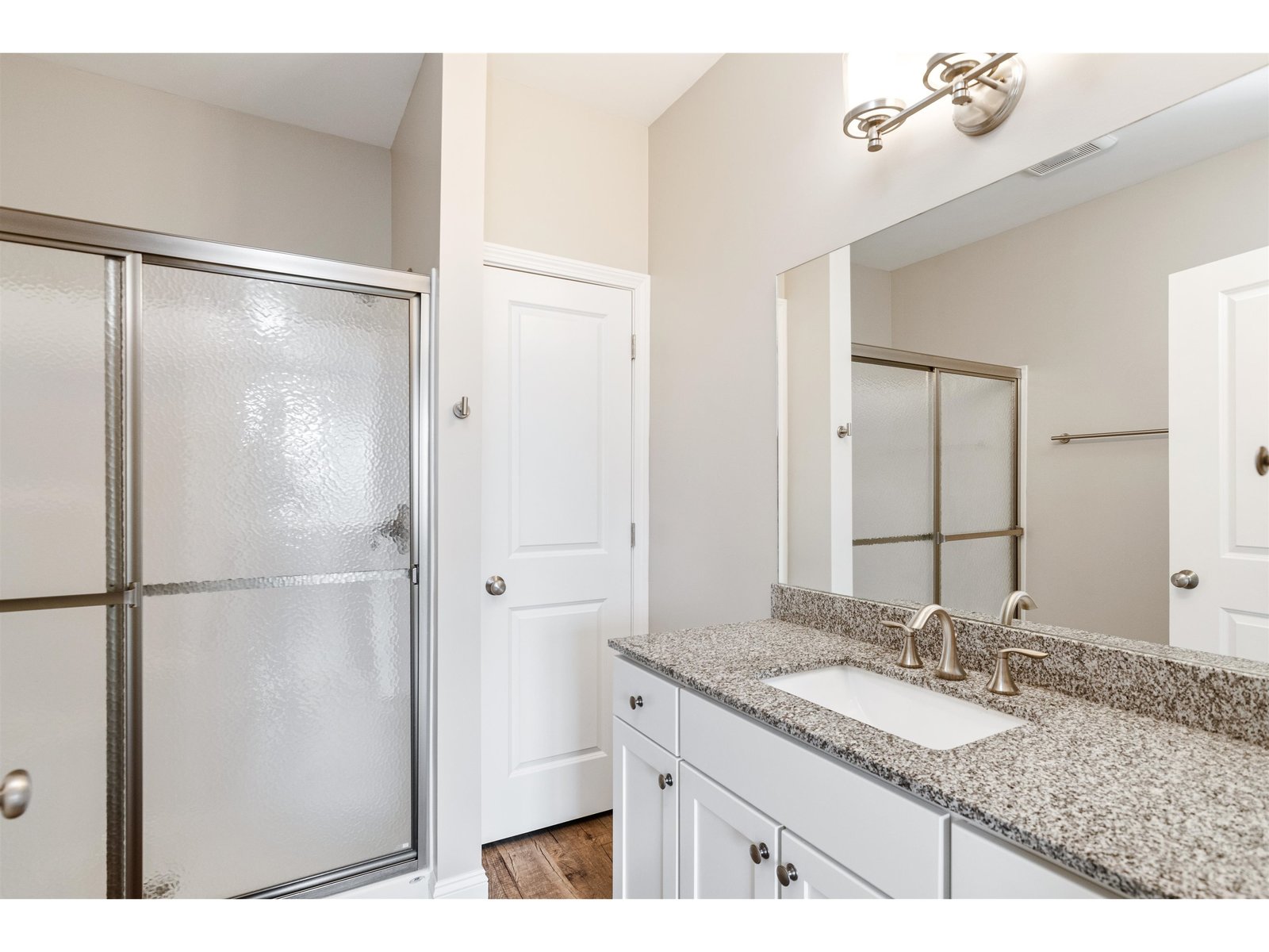27 Kettlepond Lane, Unit 8