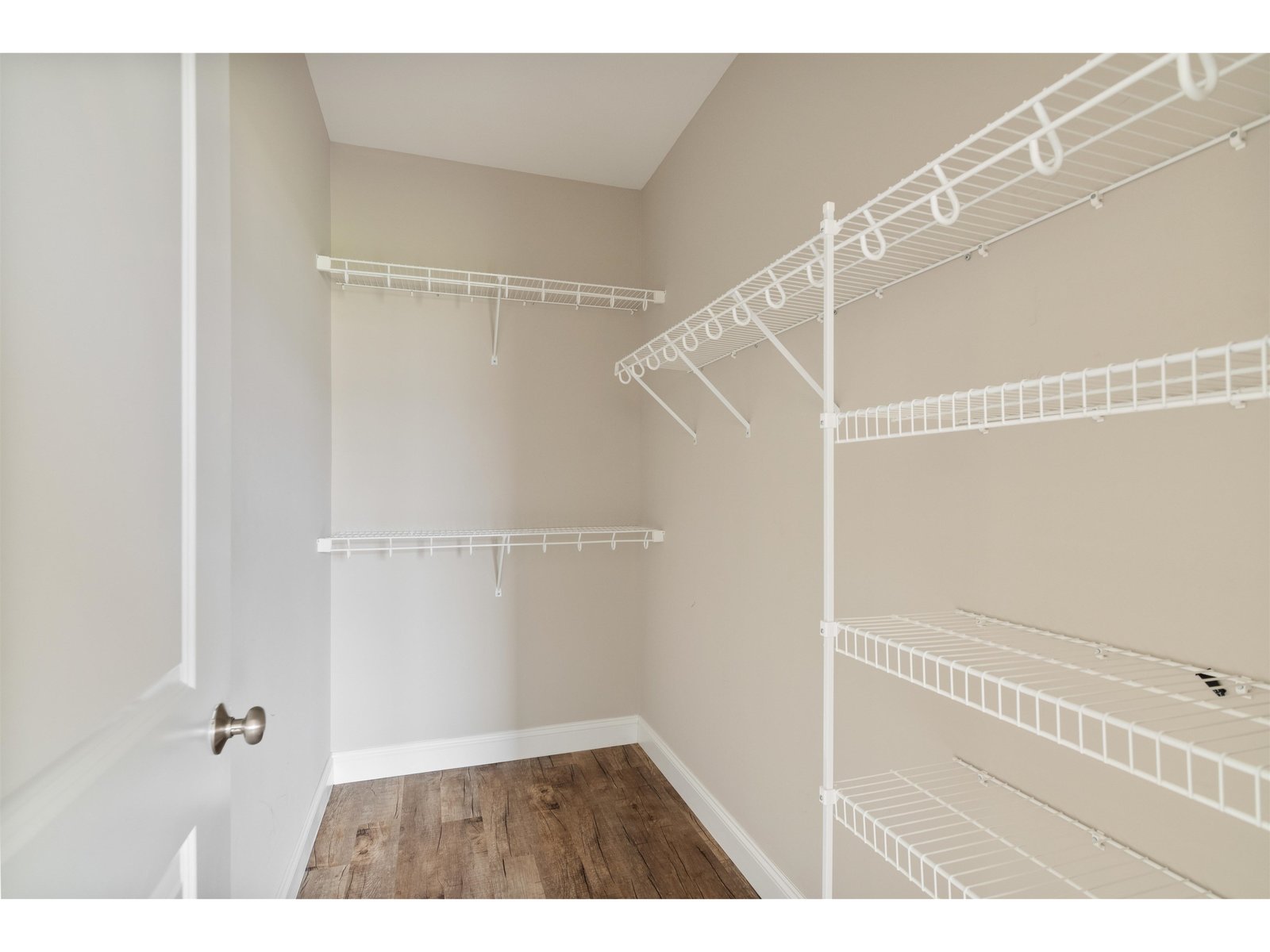 27 Kettlepond Lane, Unit 8