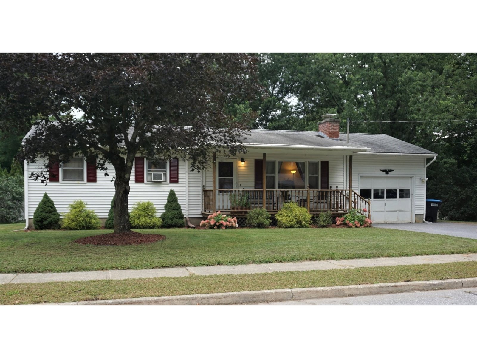 27 Maplelawn Drive