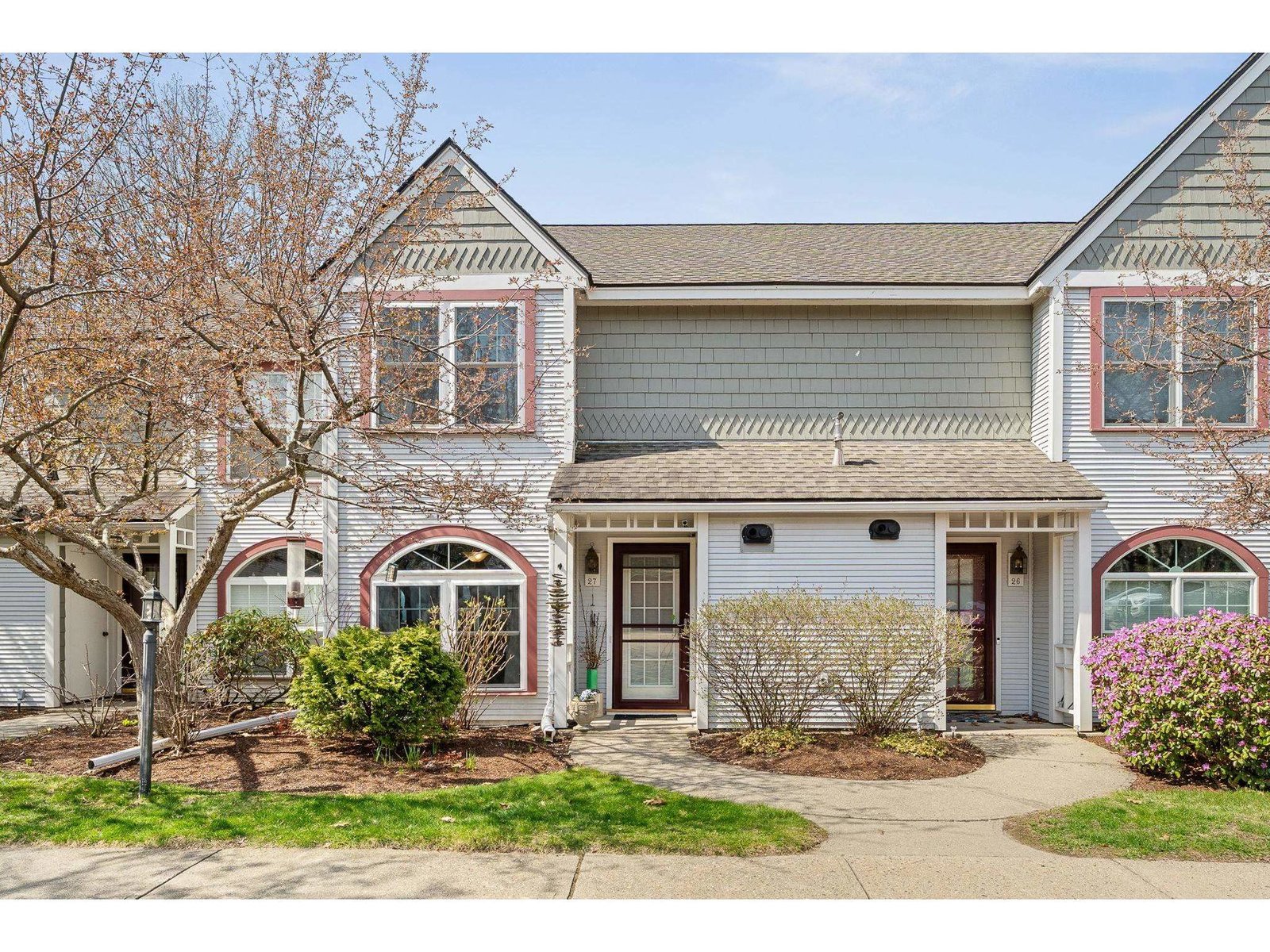 27 Northshore Drive, Burlington