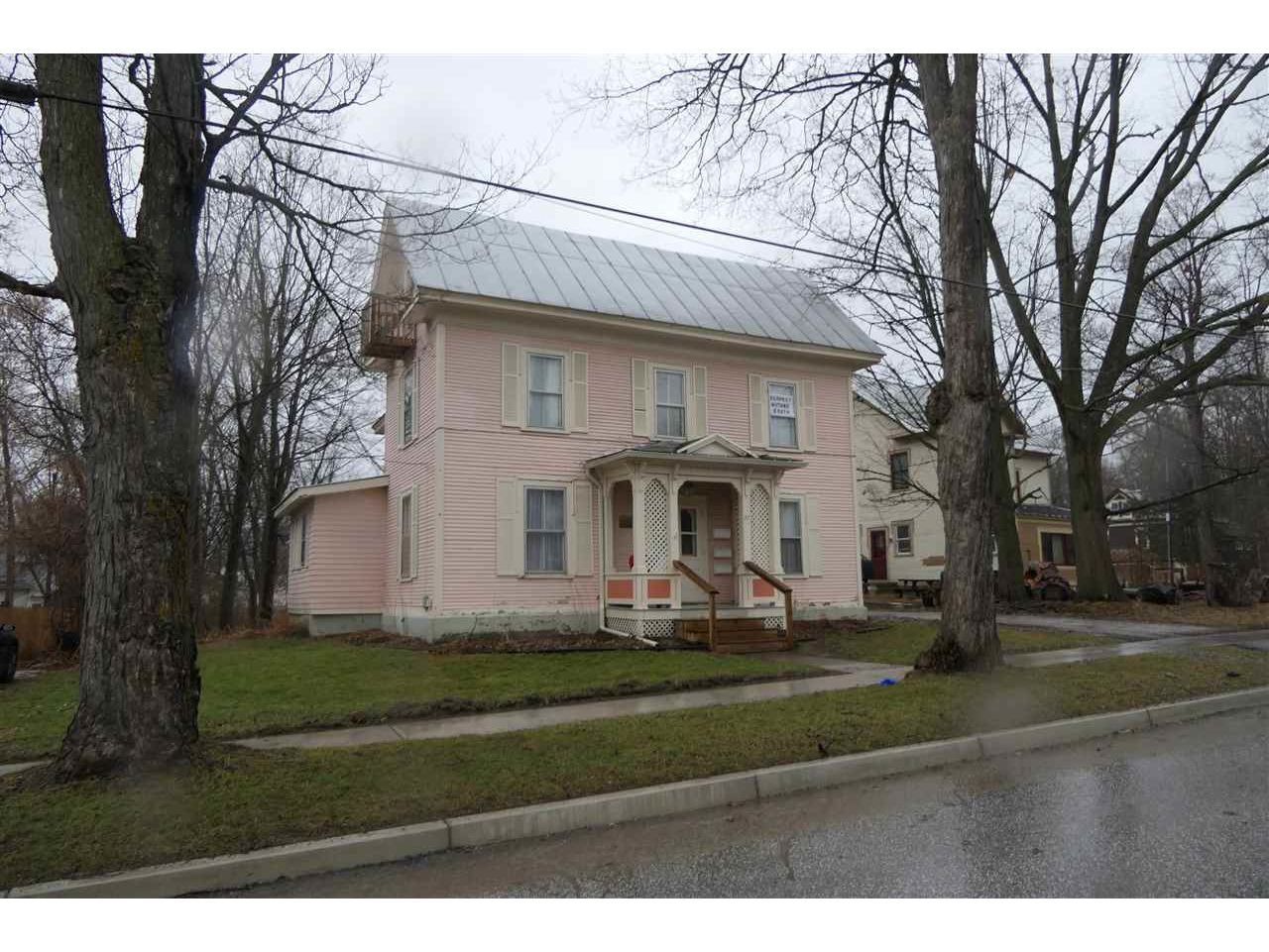 27 Upper Welden Street