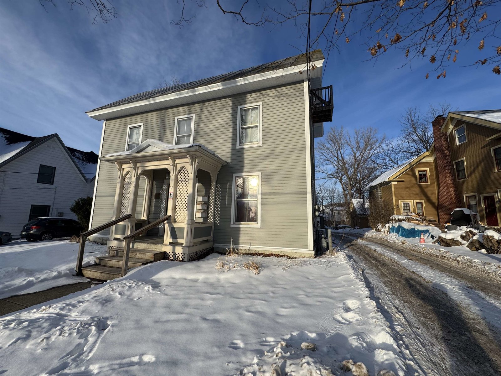27 Upper Welden Street
