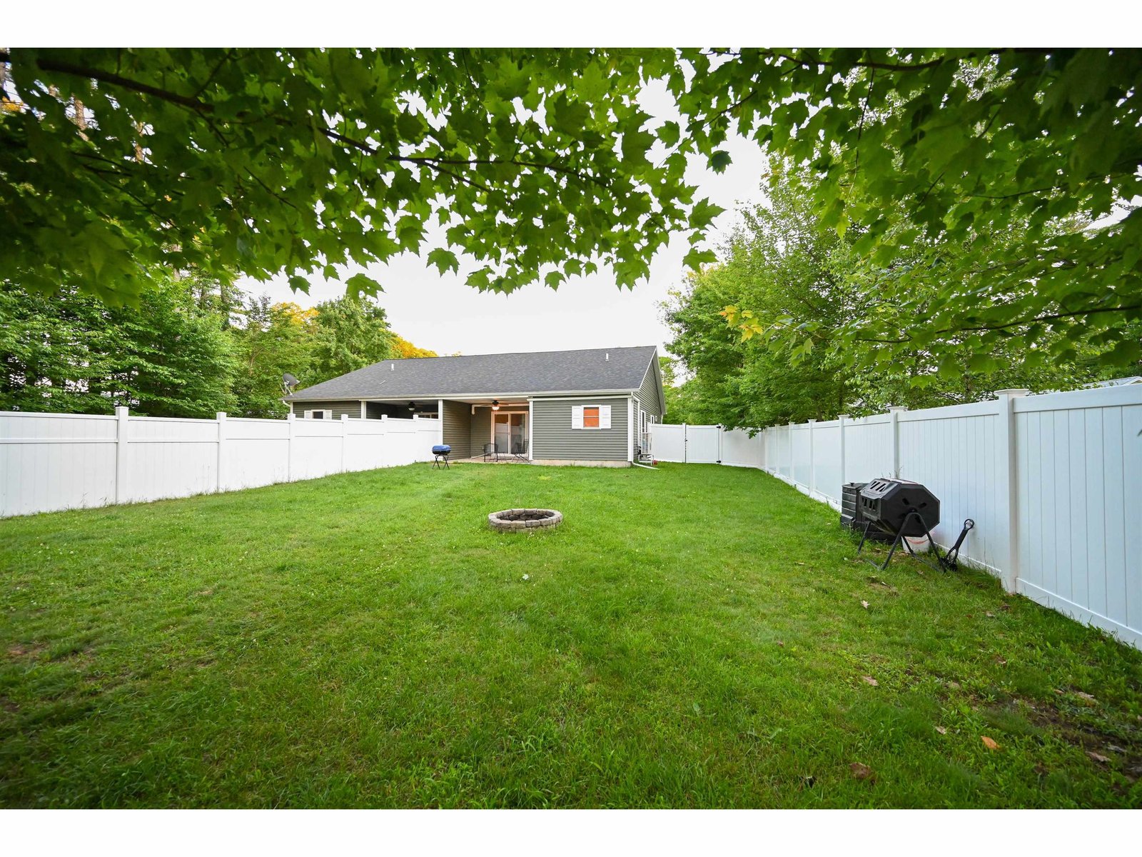 27 Willys Lane, Unit 101