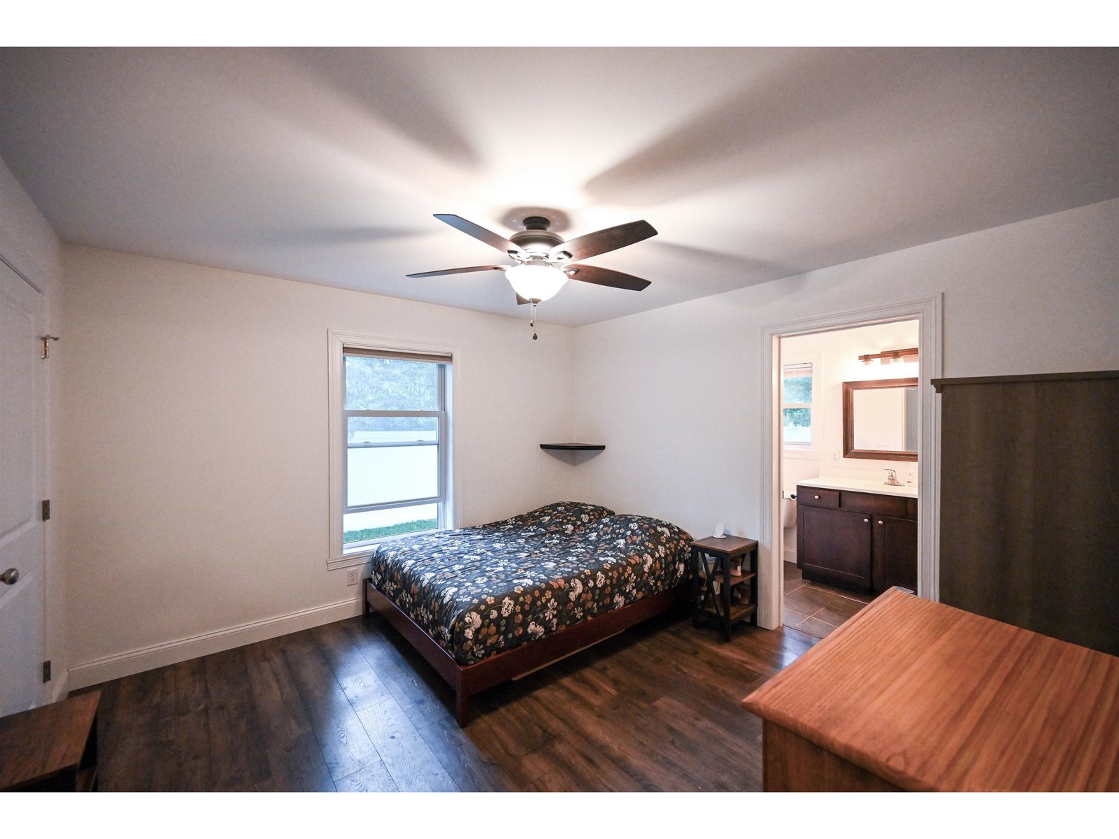 27 Willys Lane, Unit 101