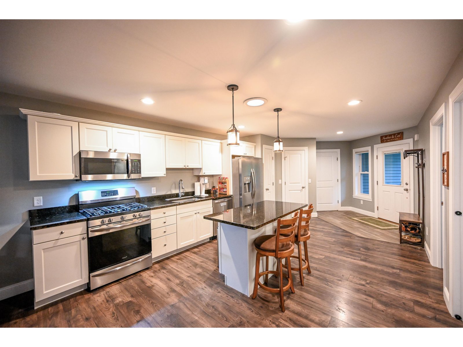 27 Willys Lane, Unit 101