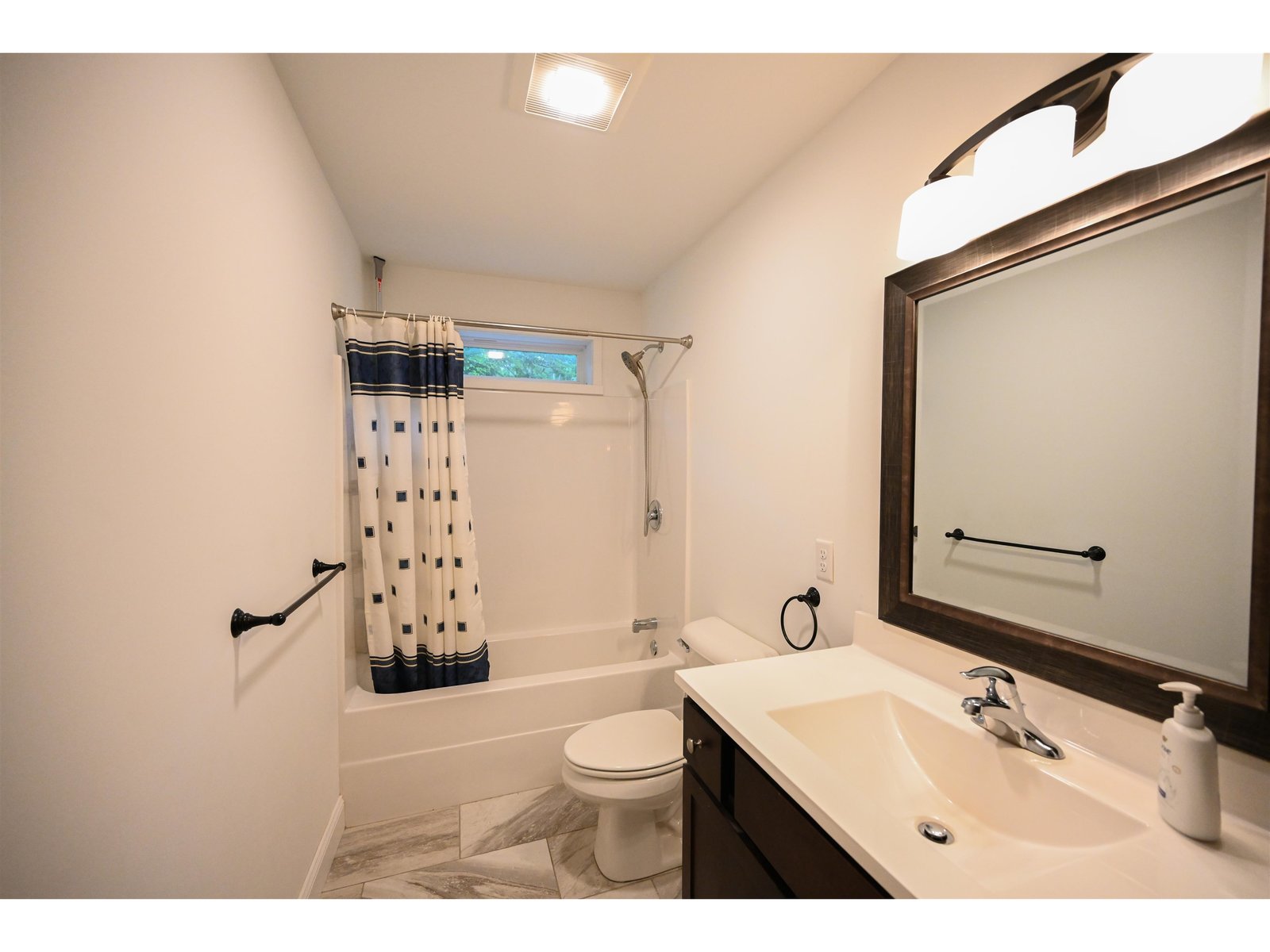 27 Willys Lane, Unit 101