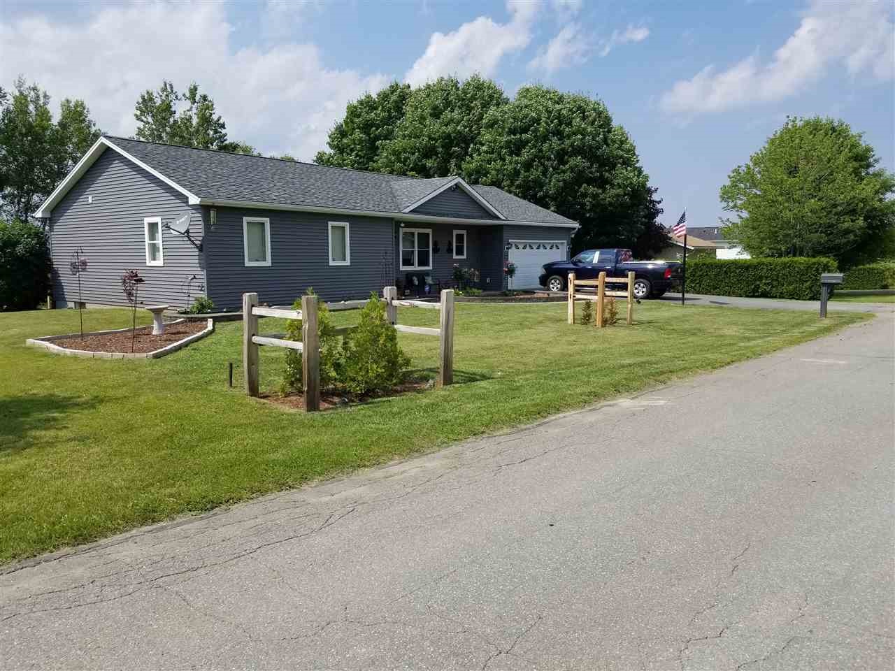 270 Memphremagog Views Street, Newport City 270 Memphremagog Views Street, Newport City