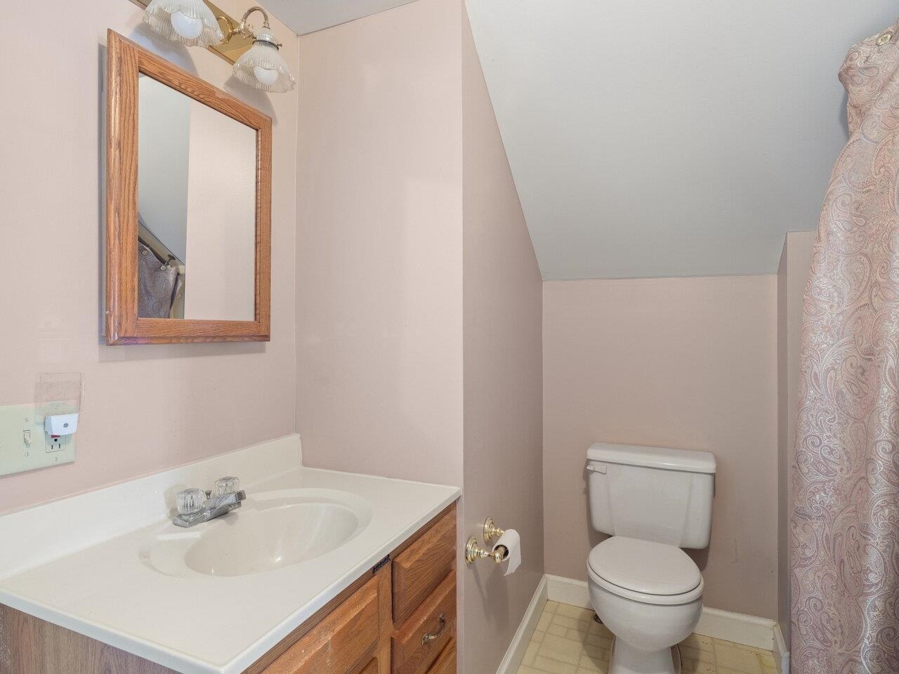 Bath on third floor