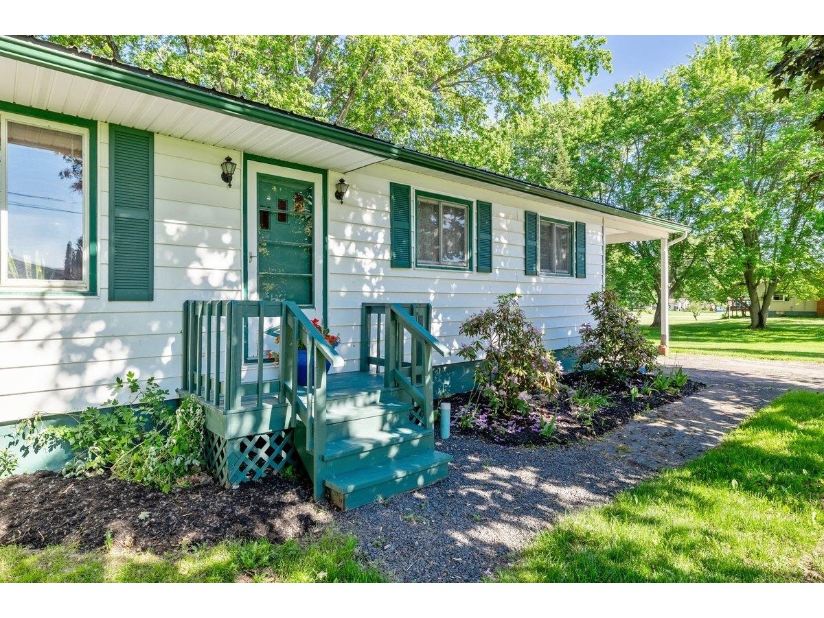 270 Winters Lane