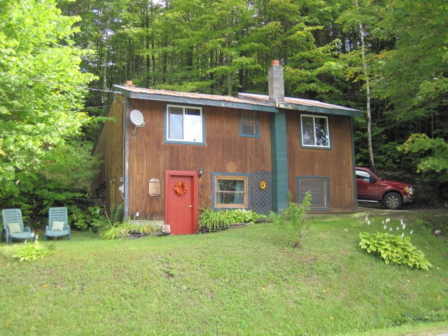2704 Dog Pond Road