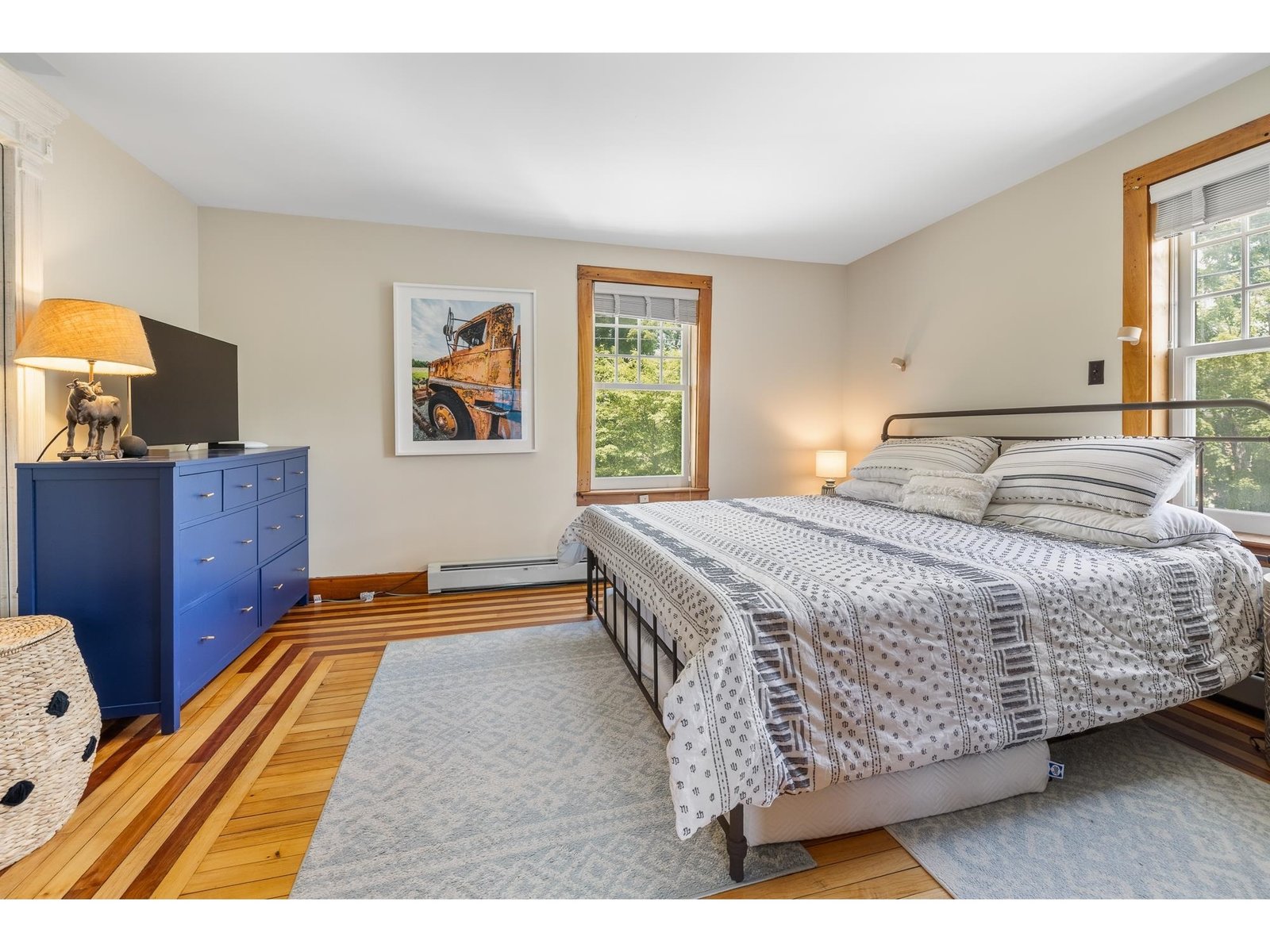 2706 East Woodstock Road