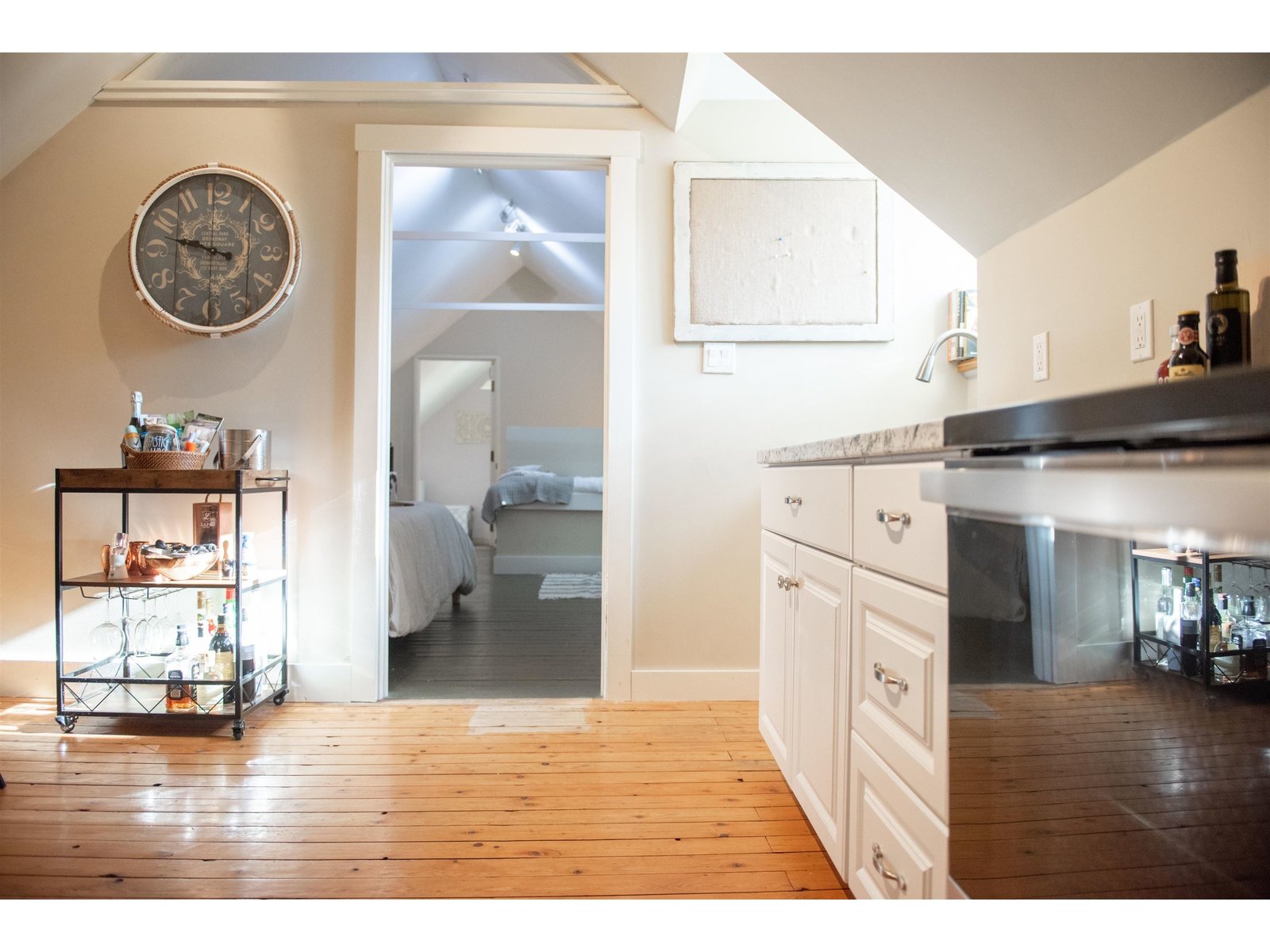 2706 East Woodstock Road