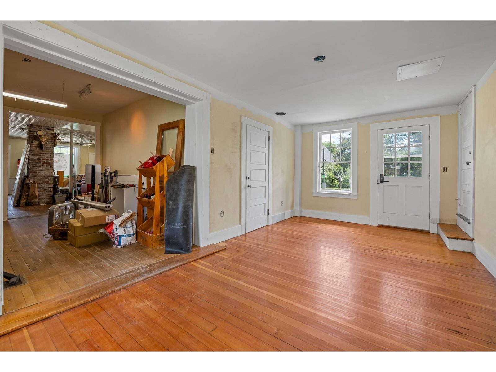 2706 East Woodstock Road