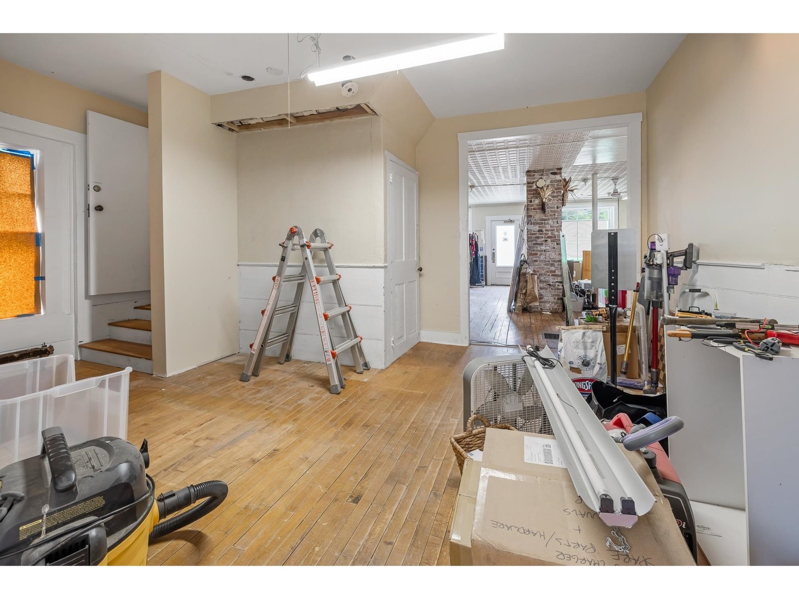2706 East Woodstock Road