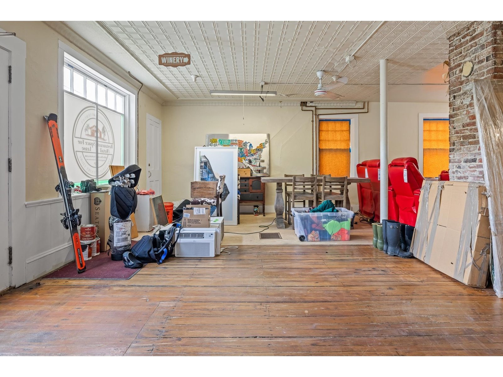 2706 East Woodstock Road