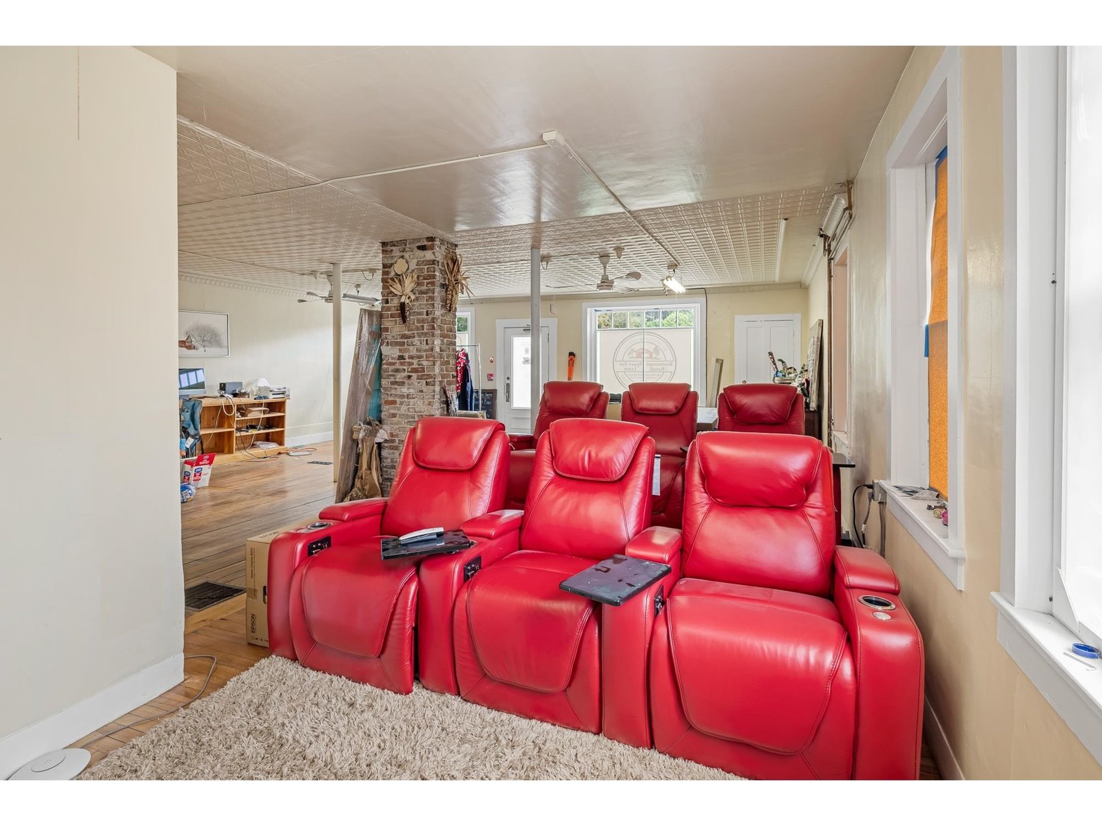 2706 East Woodstock Road