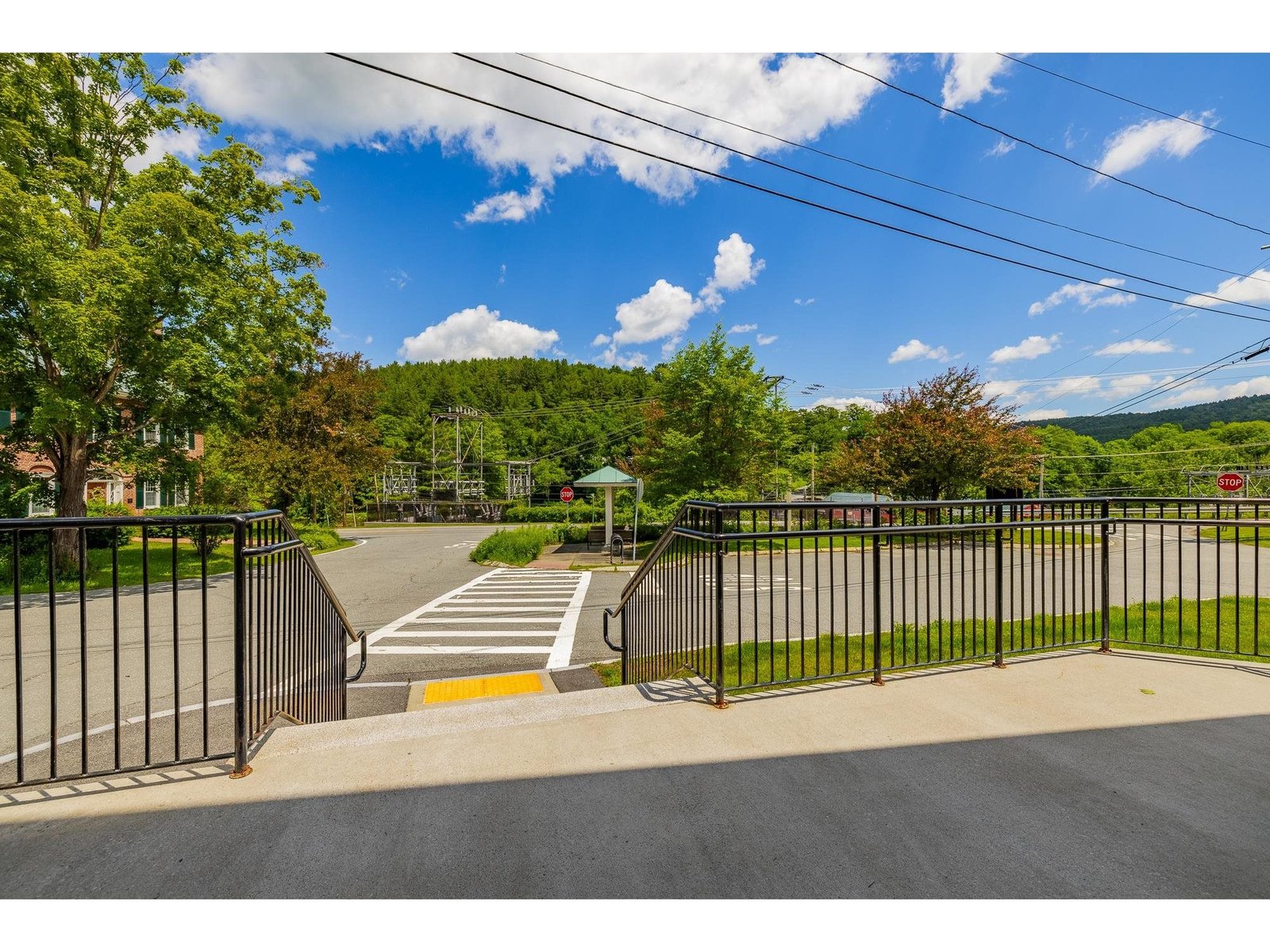 2706 East Woodstock Road