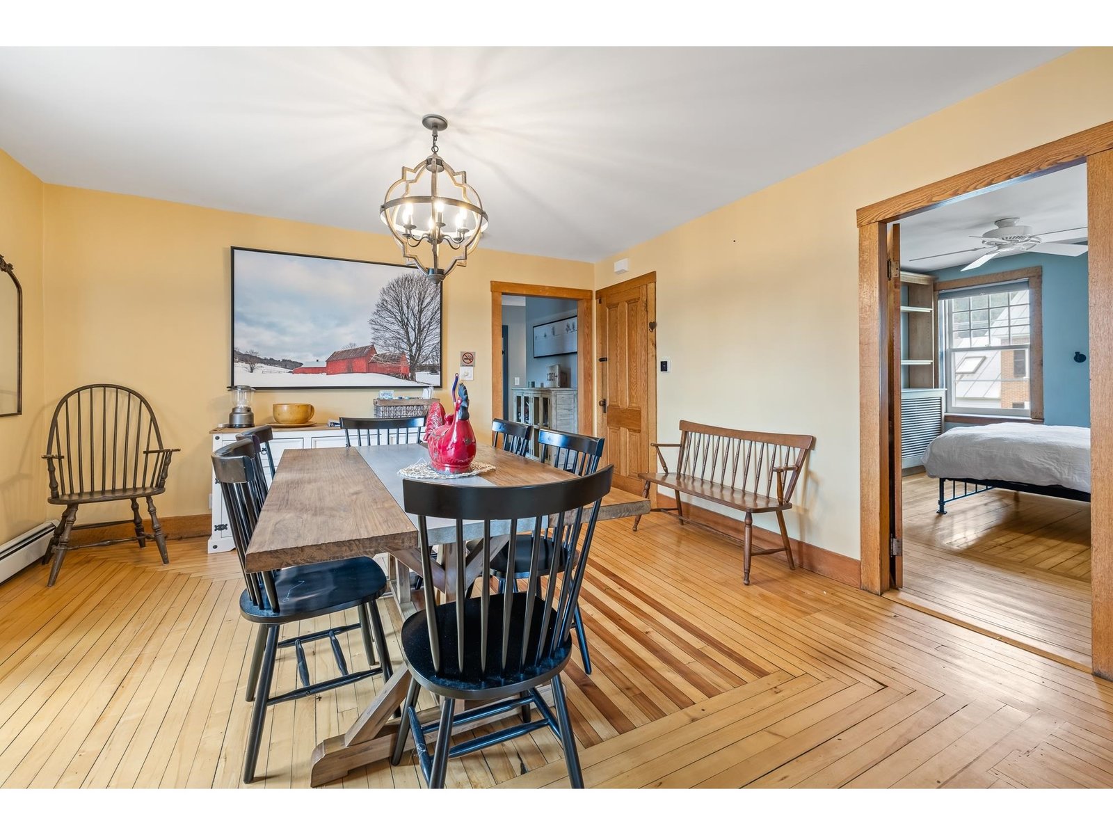 2706 East Woodstock Road
