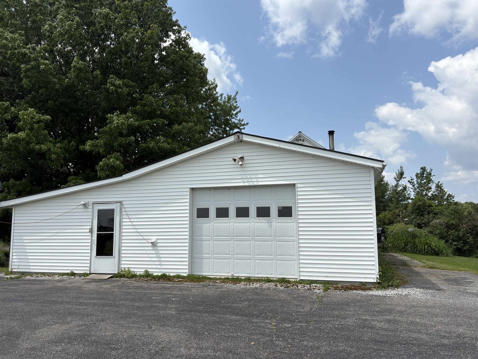 2719 US Route 2 N
