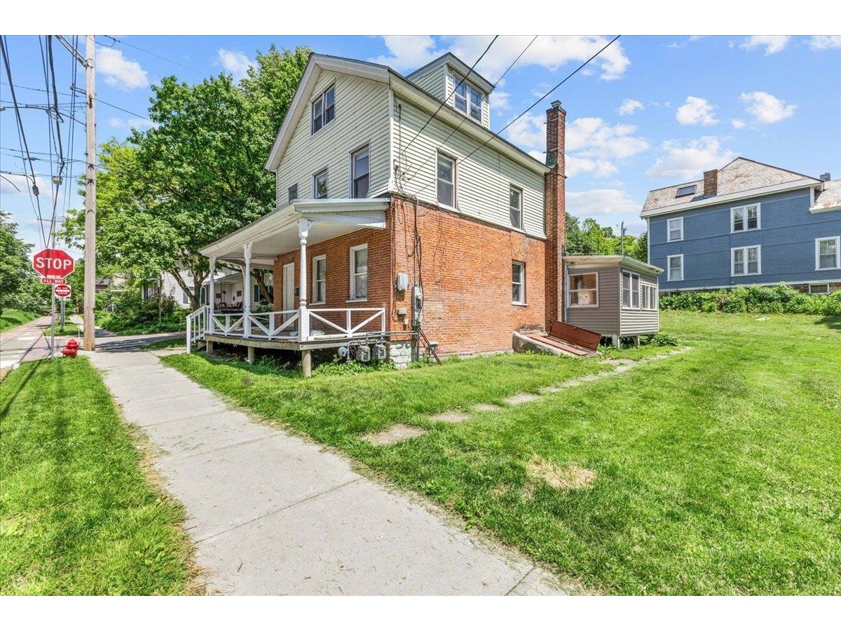 272 South Winooski Avenue