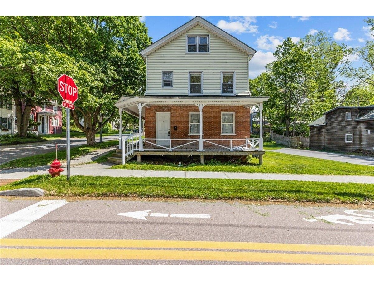 272 South Winooski Avenue