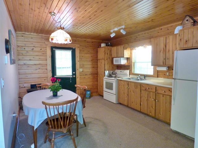 272 West Hill Road