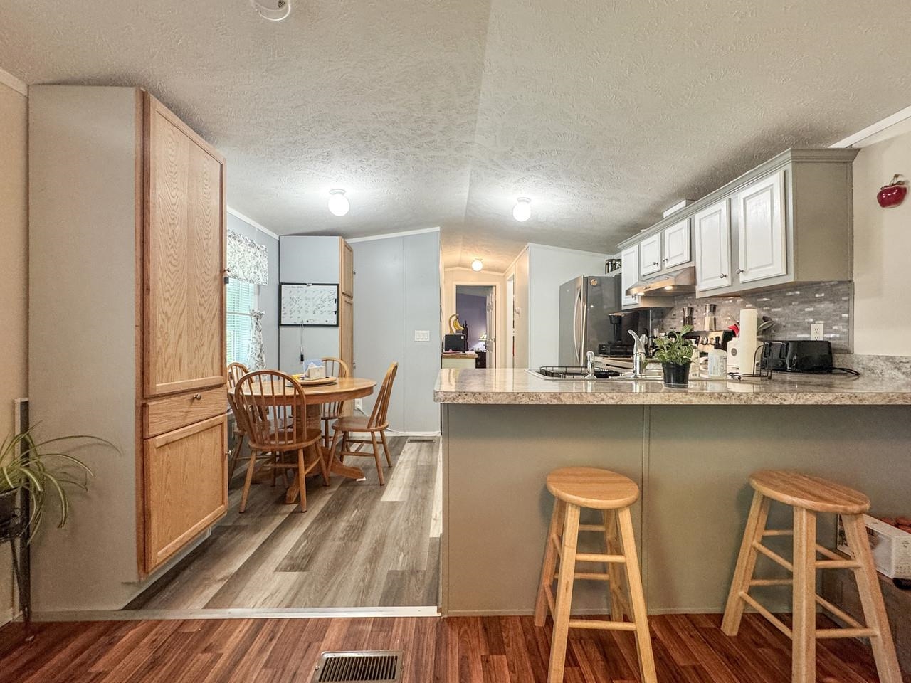 Breakfast Bar