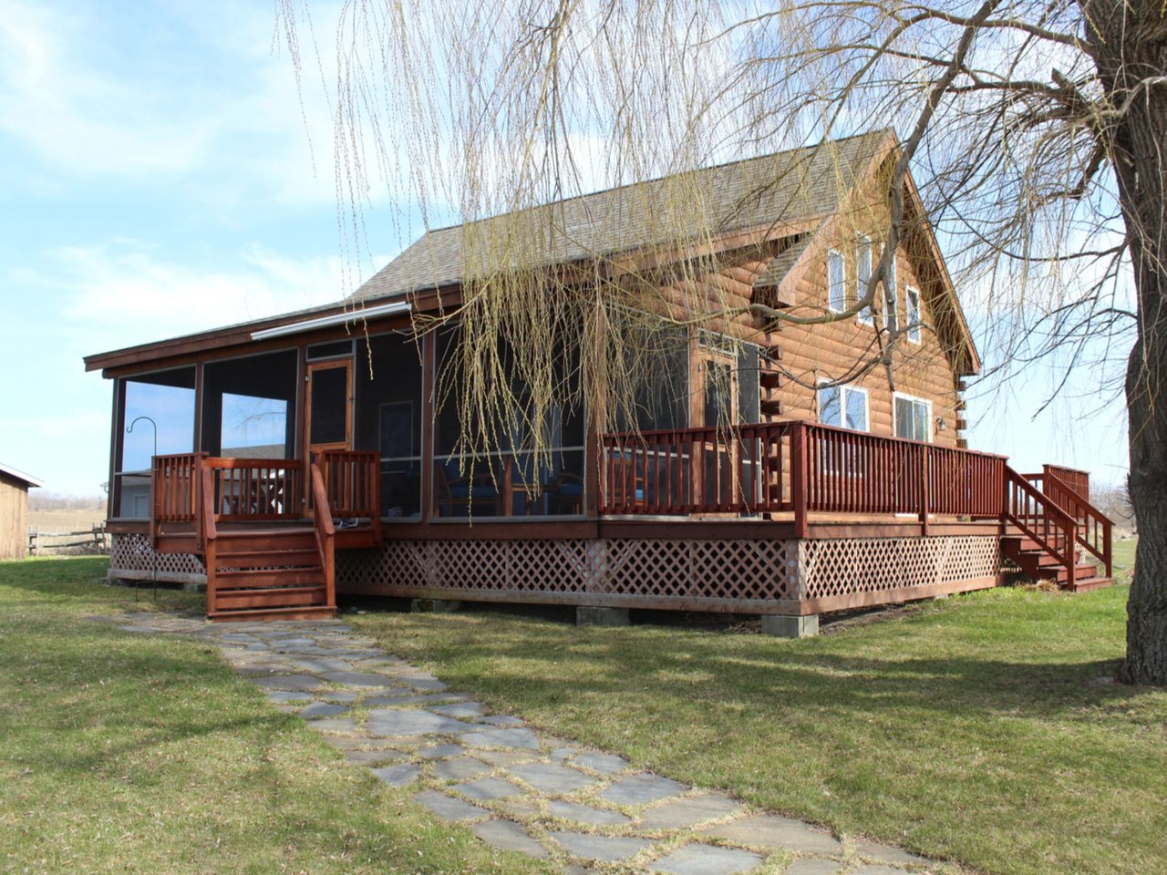 2733 West Shore Road