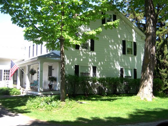 2738 Greenbush