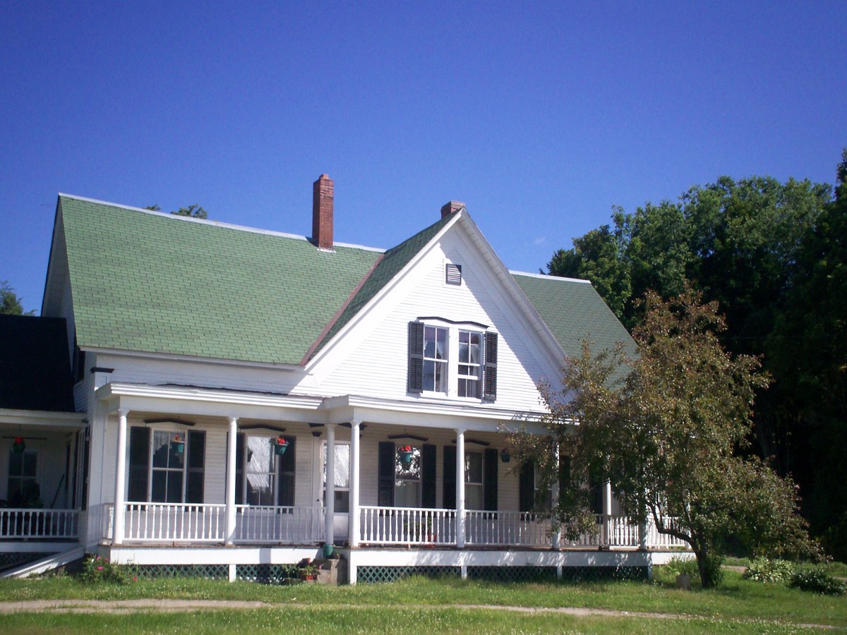 2758 Main Street