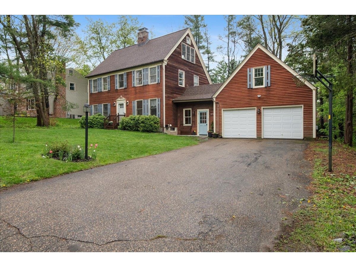 276 Oak Hill Road, Shelburne