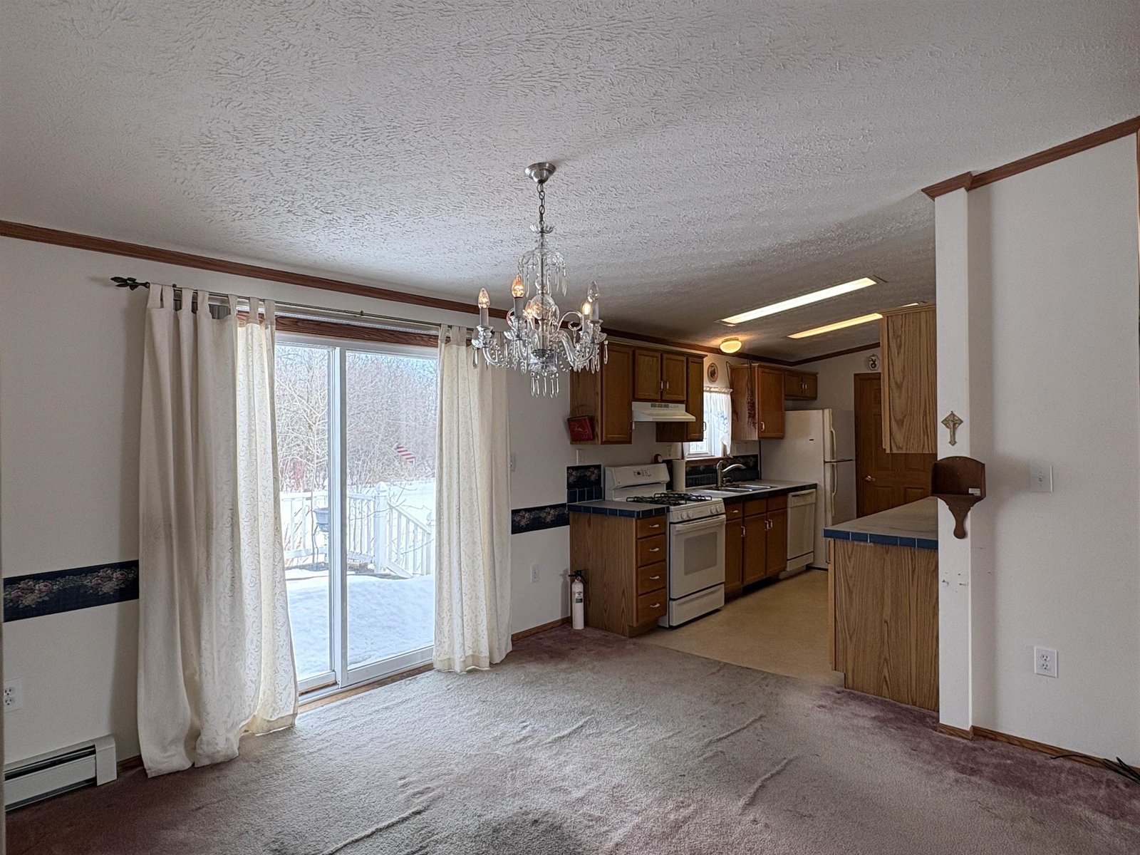 2760 Lakeview Drive