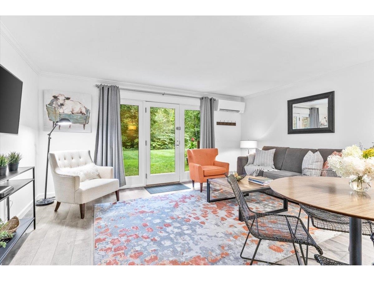 277 Topnotch Drive, Unit 463