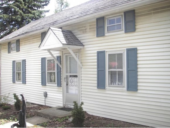 279 Ferry Rd