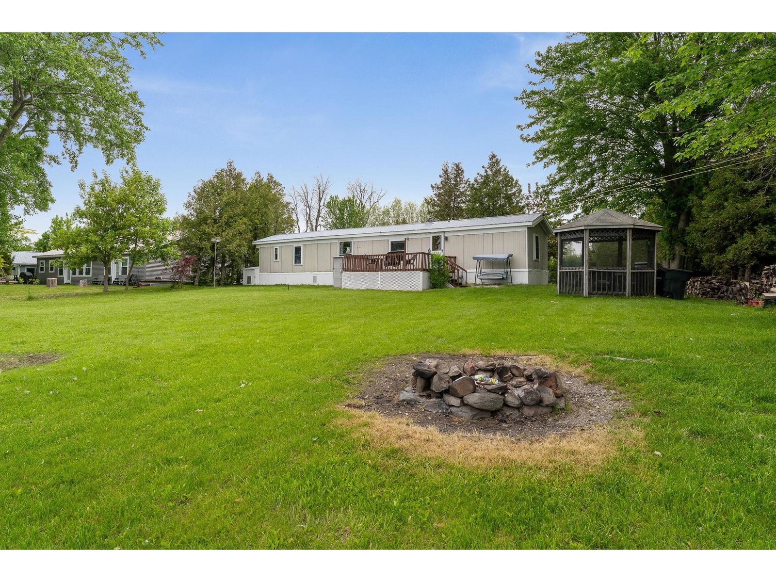 279 Hunter North Road
