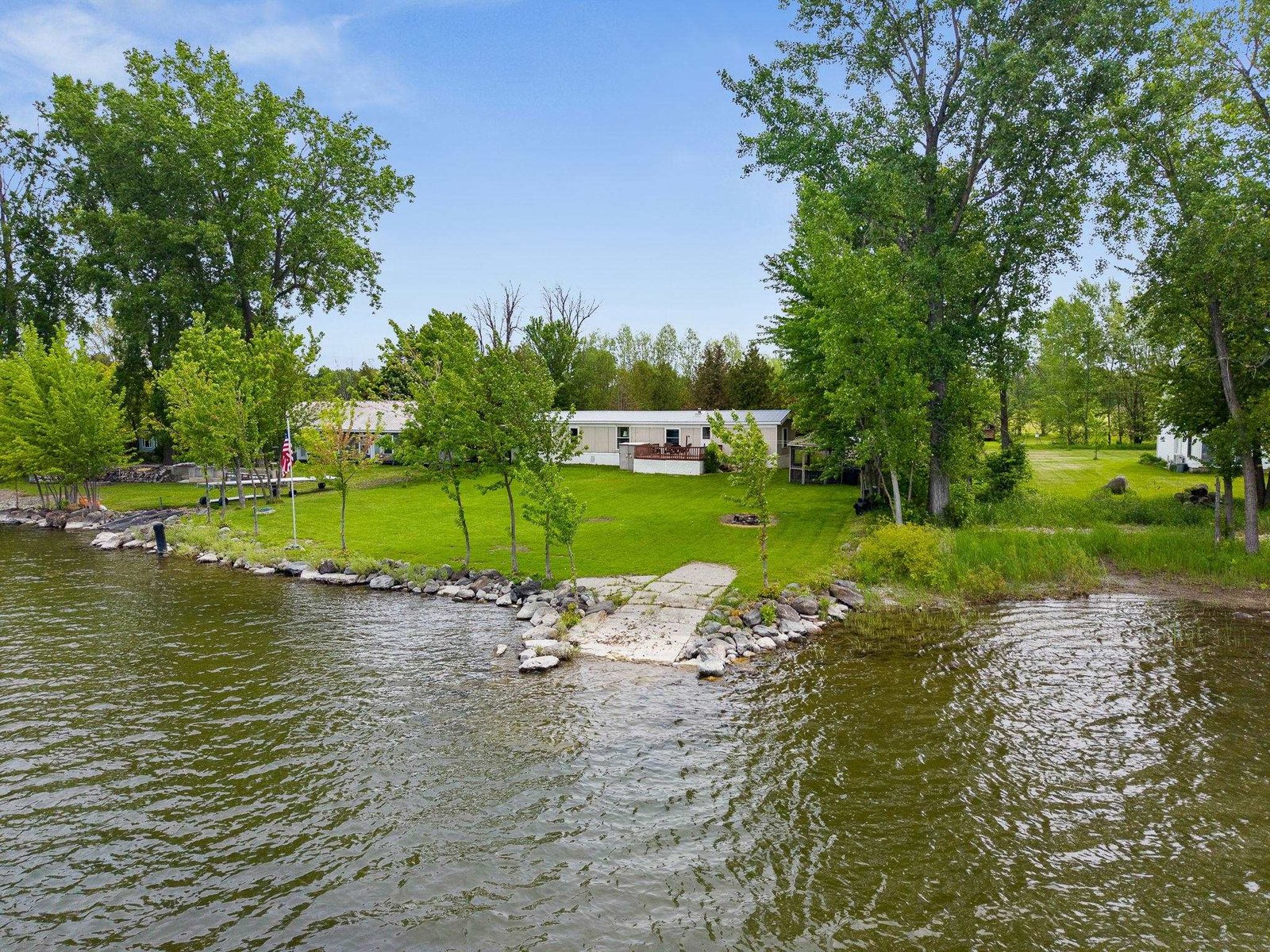 279 Hunter North Road