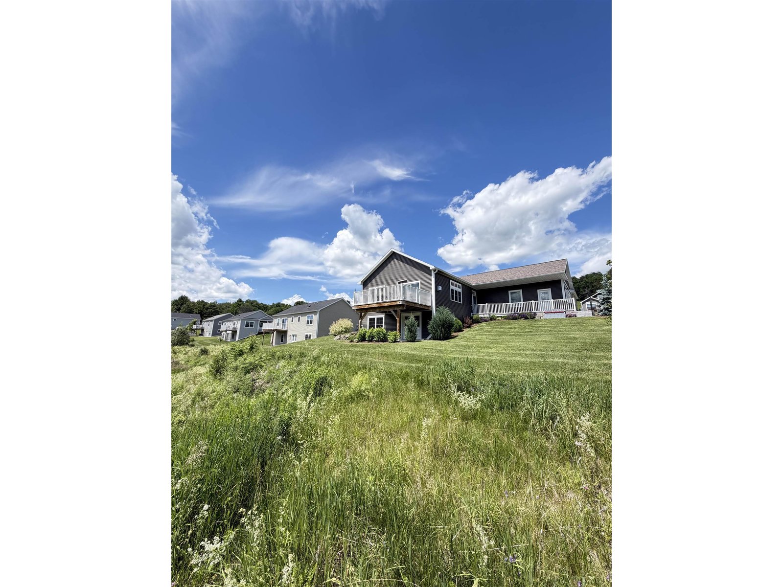 28 Alex Drive