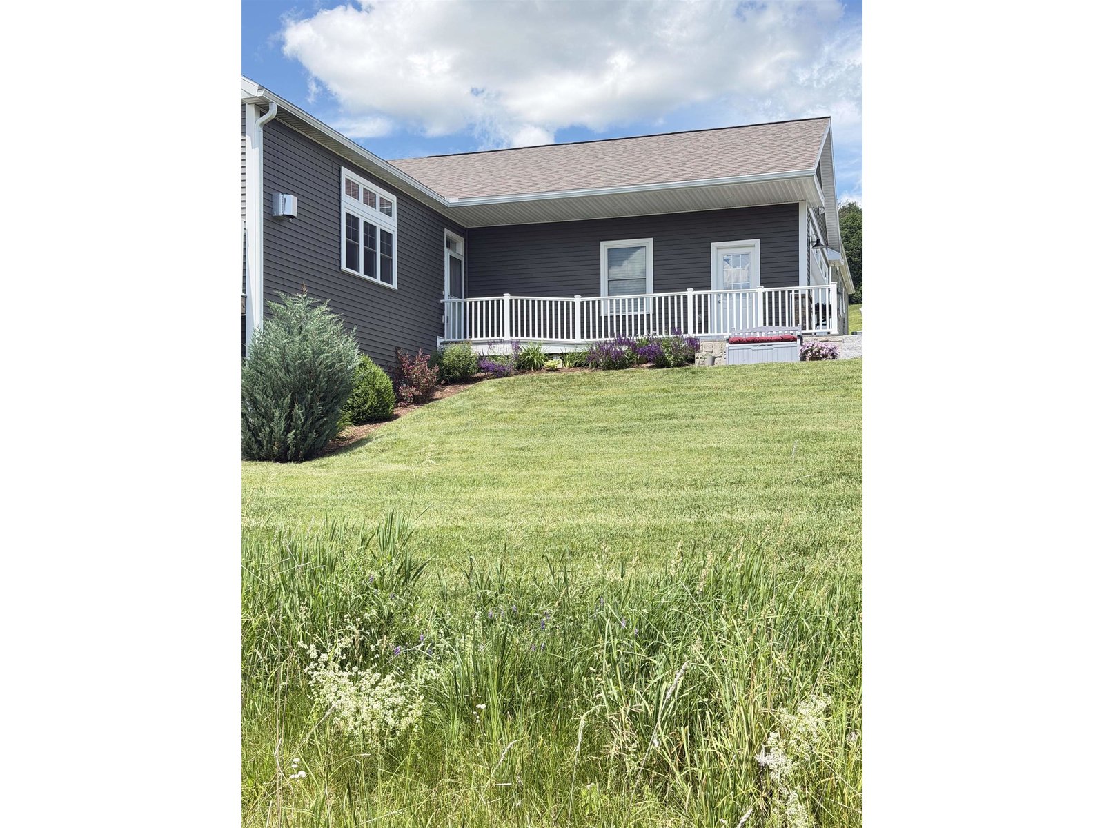 28 Alex Drive