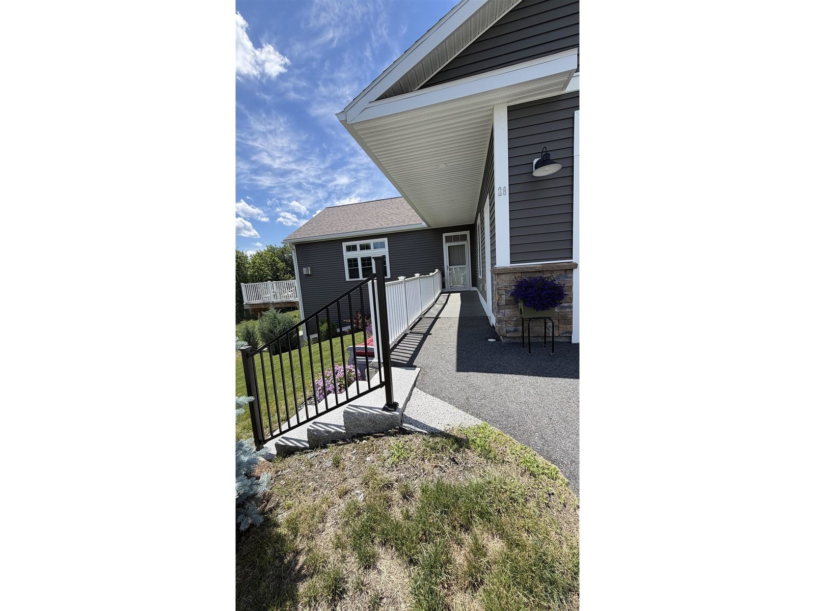 28 Alex Drive