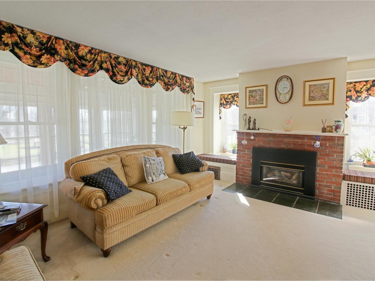 Living Room with Gas Fireplace
