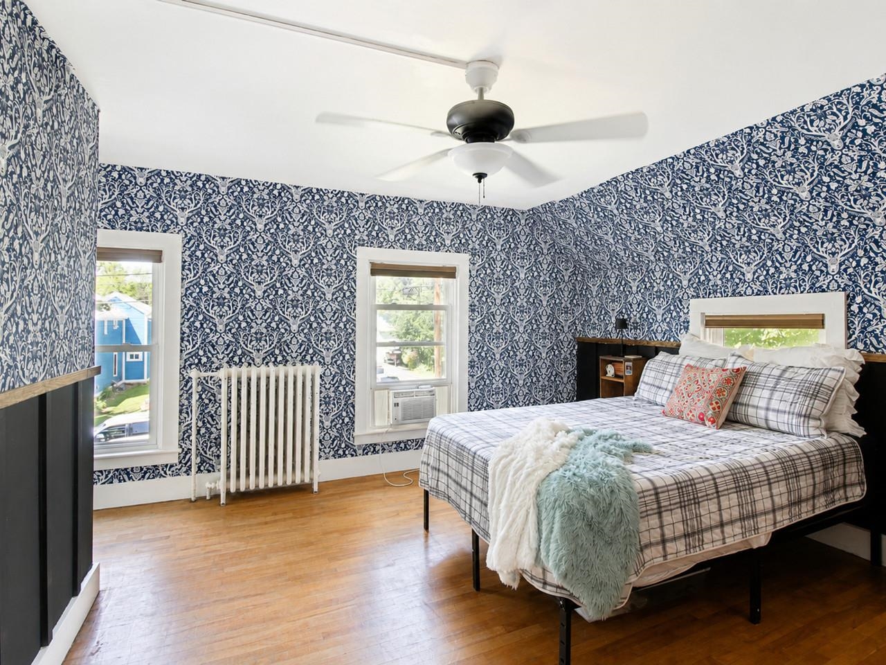 Spacious bedroom