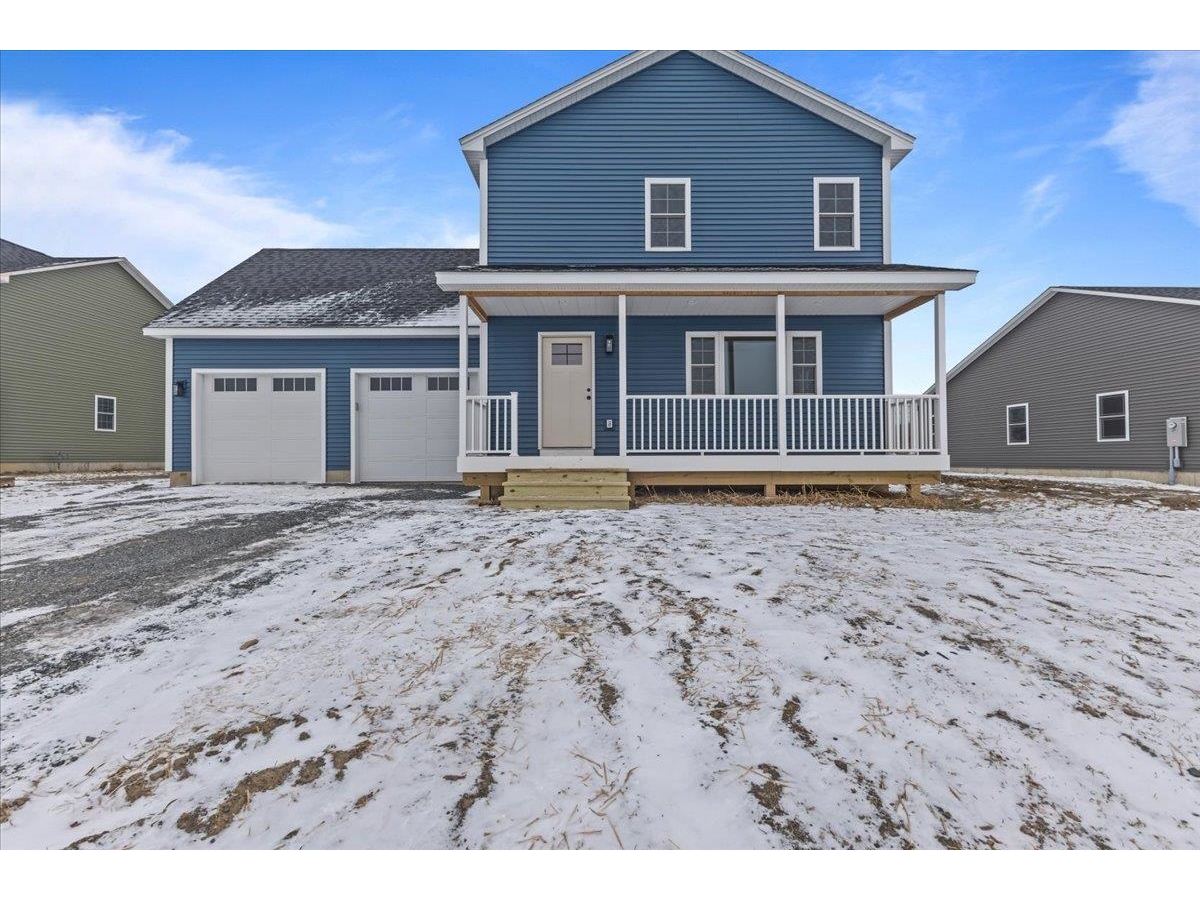28 Dozer Drive, St. Albans Town