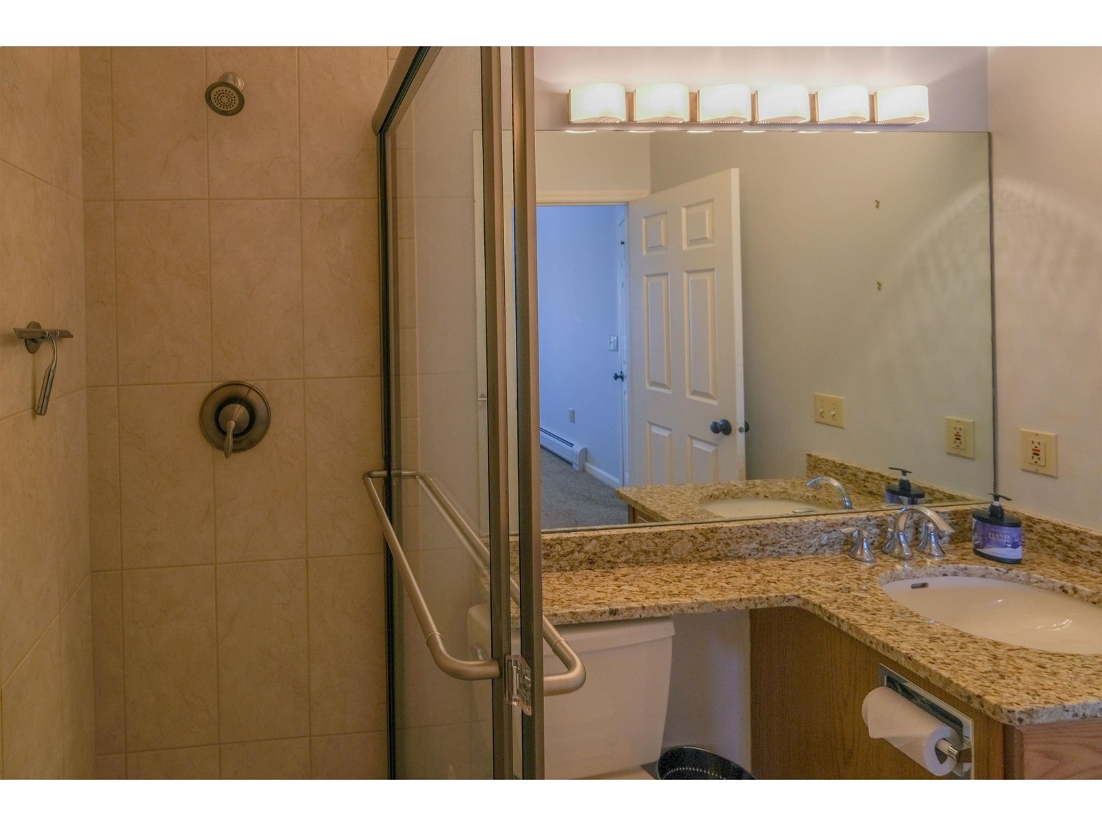 28 Fowler Road, Unit N103