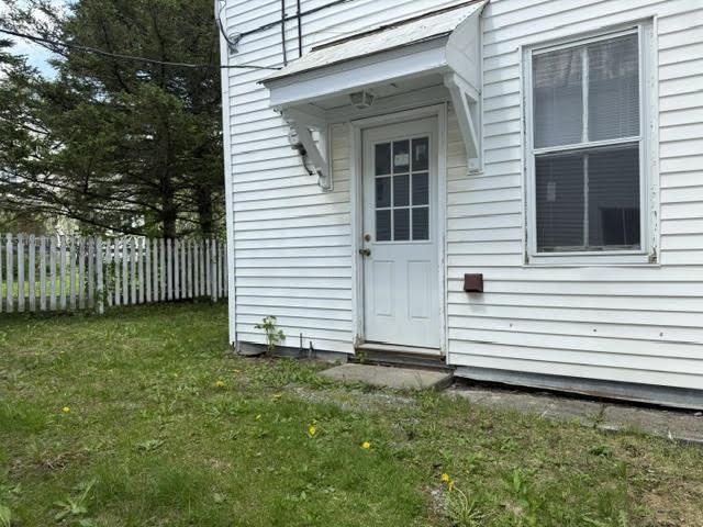 Back apartment entrance