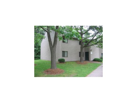 28 Hawthorne Circle, Unit 28