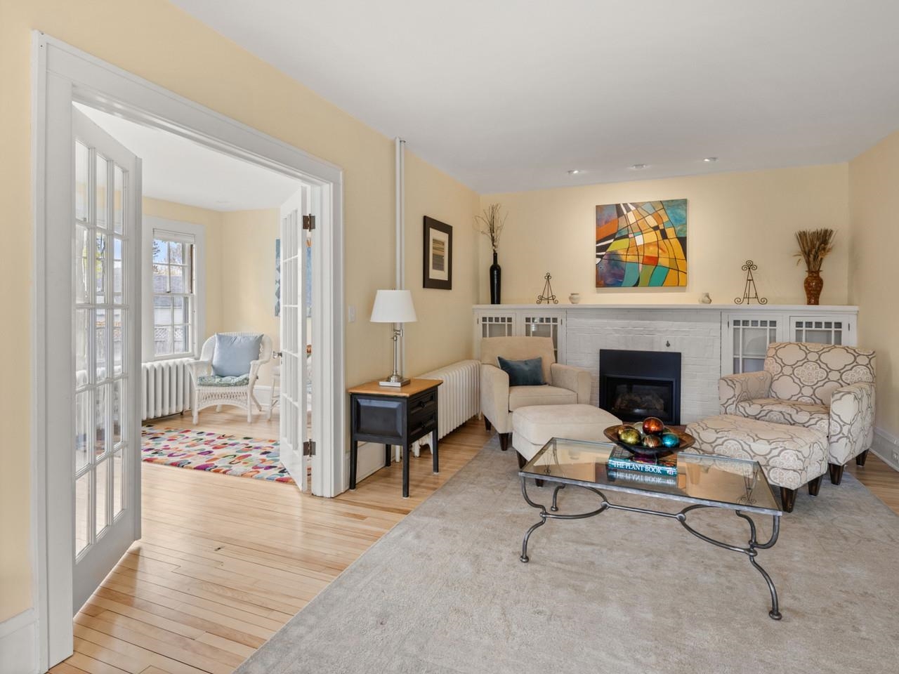 Living Room w/ Gas Fireplace