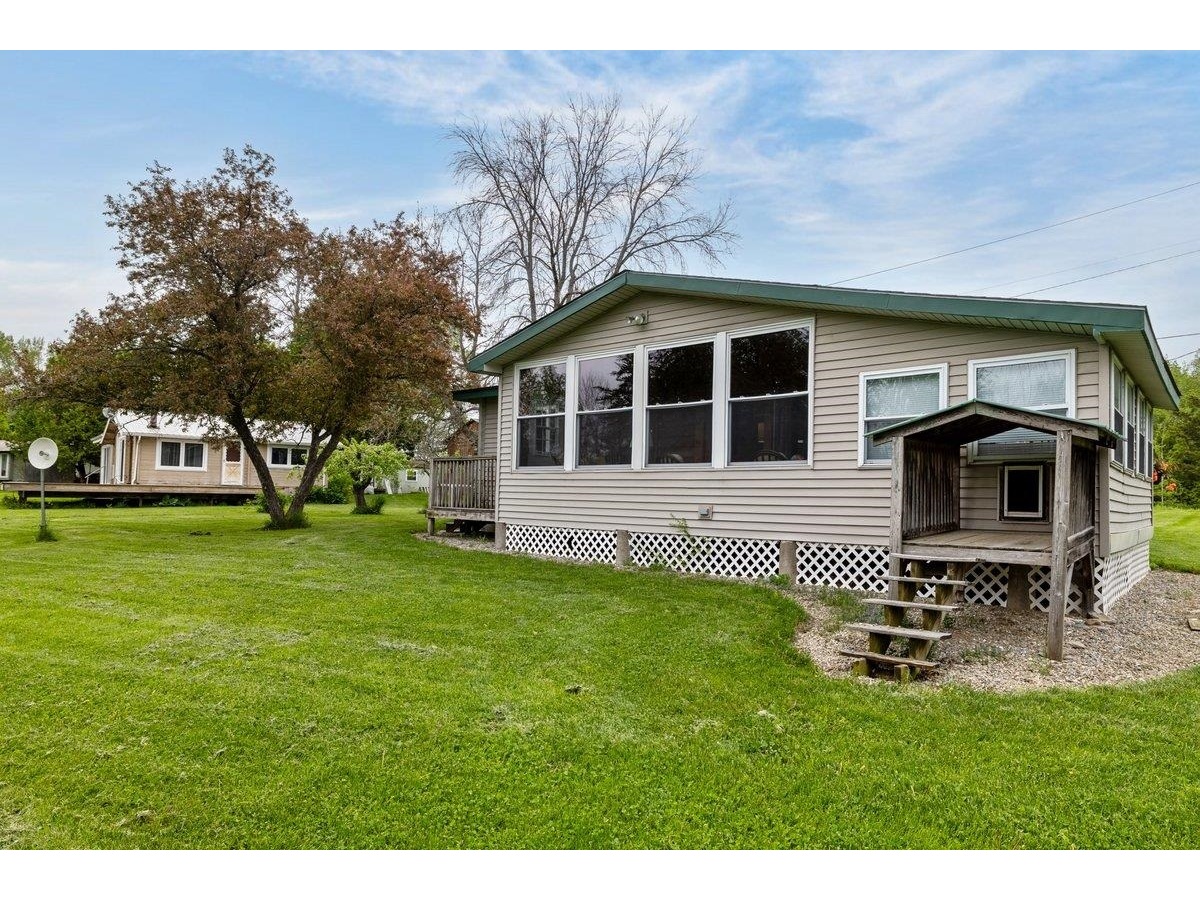 28 Hilltop Road