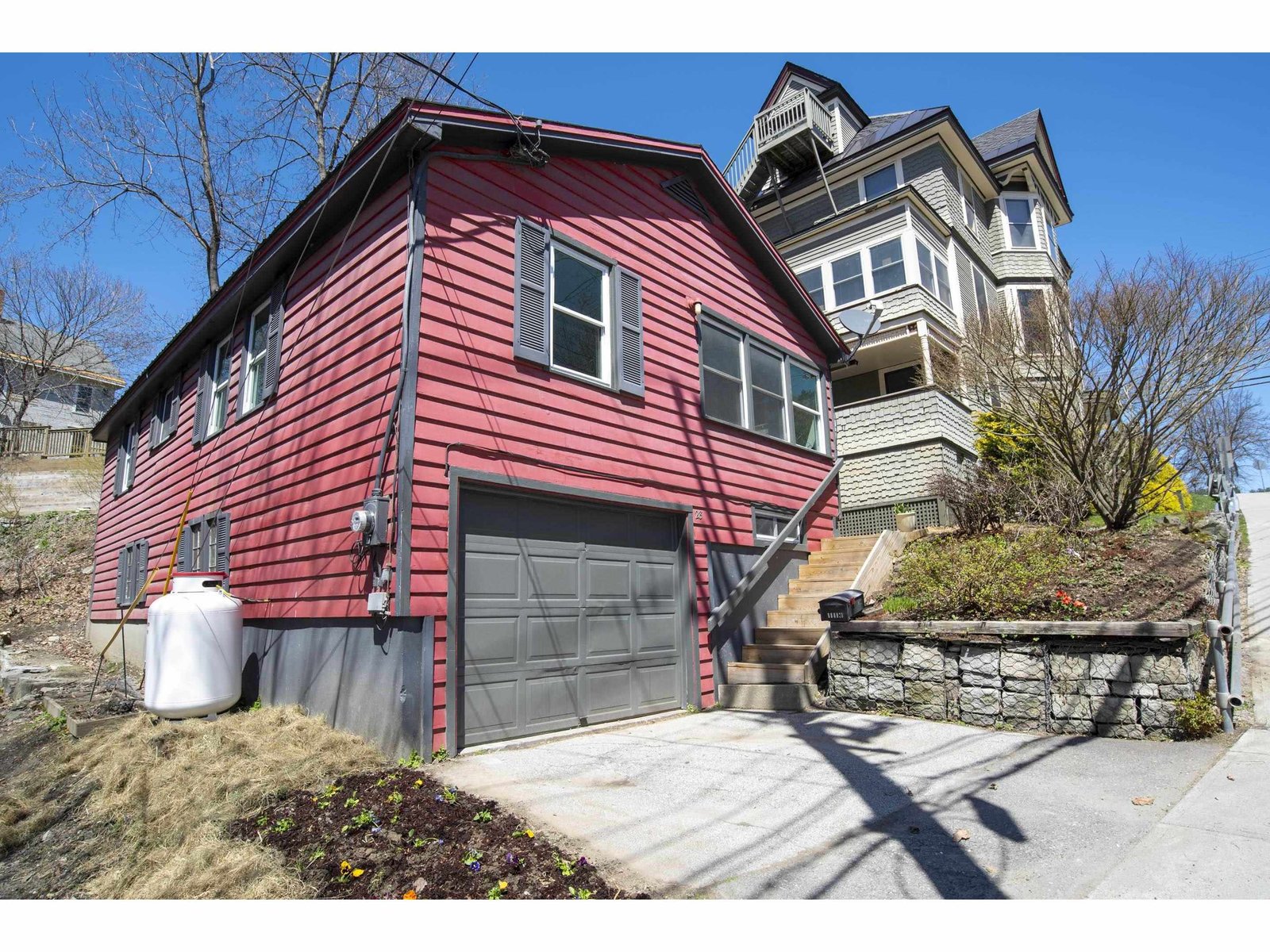 28 Hubbard Street