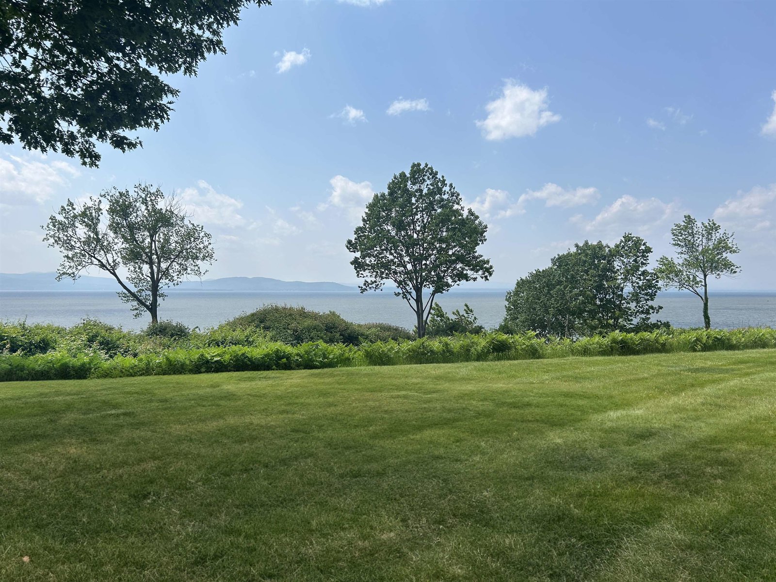 28 Northshore Drive, Burlington