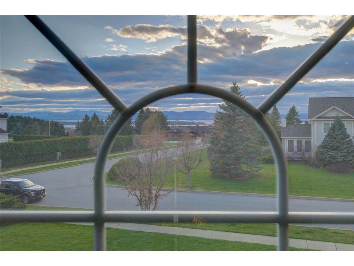 28 Pinnacle Drive